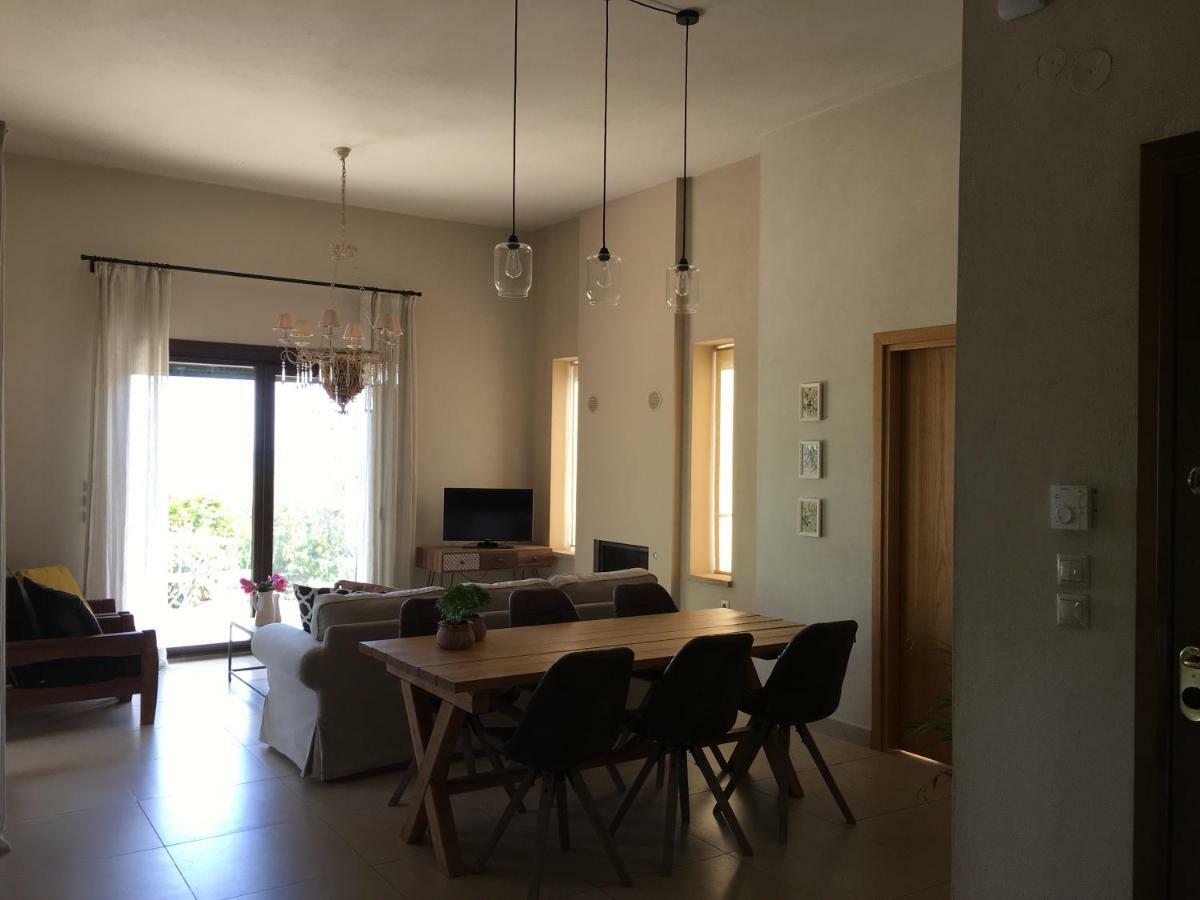 Olive Tree Cottage 2 Nea Peramos  Ngoại thất bức ảnh