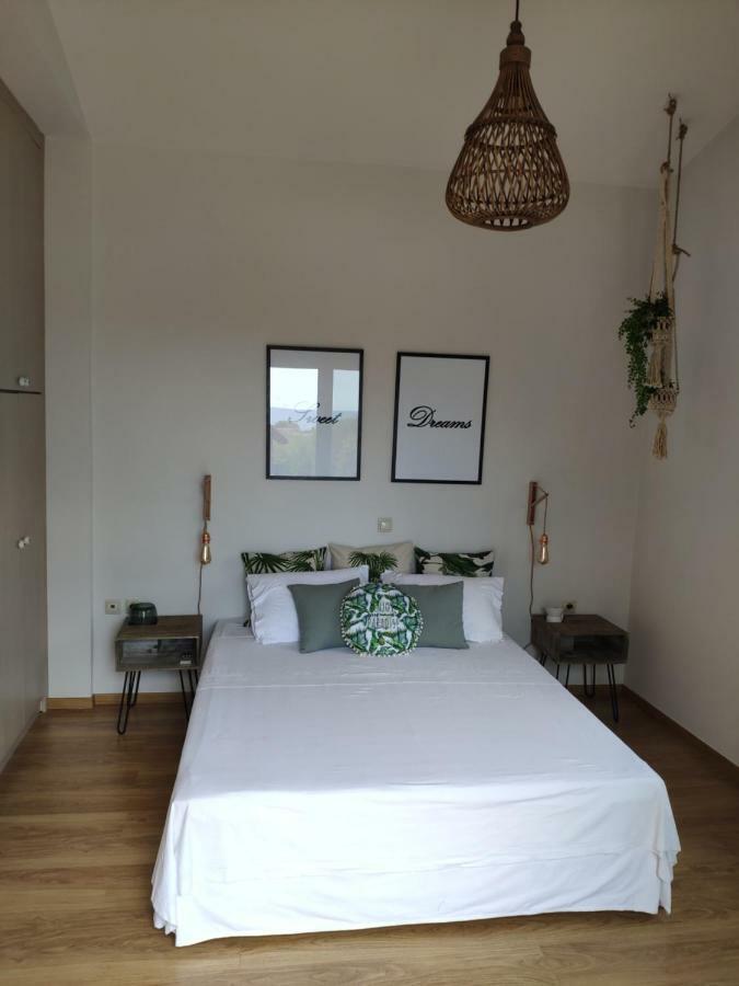 Olive Tree Cottage 2 Nea Peramos  Ngoại thất bức ảnh