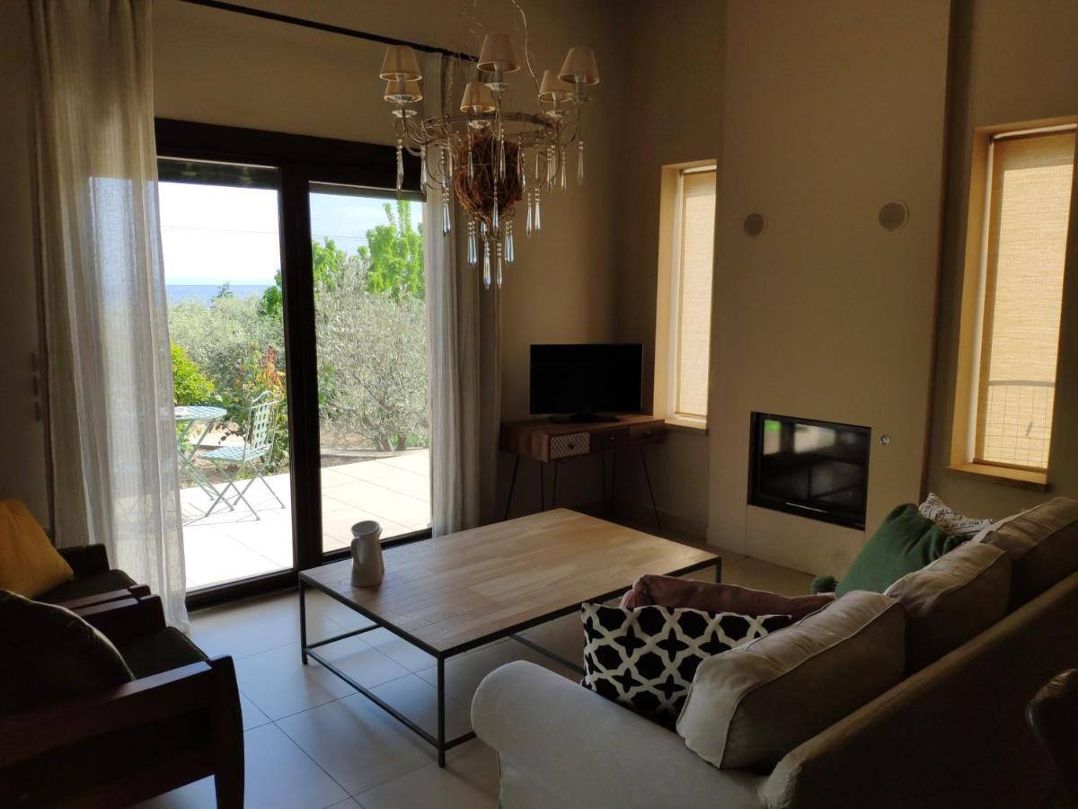 Olive Tree Cottage 2 Nea Peramos  Ngoại thất bức ảnh